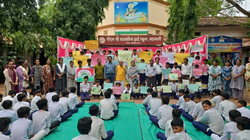 शासकीय पीएमश्री हाई स्कूल बड़वानी में सेवा संकल्प अभियान 2026 के द्वितीय चरण में भाषण व चित्रकला प्रतियोगिता…
